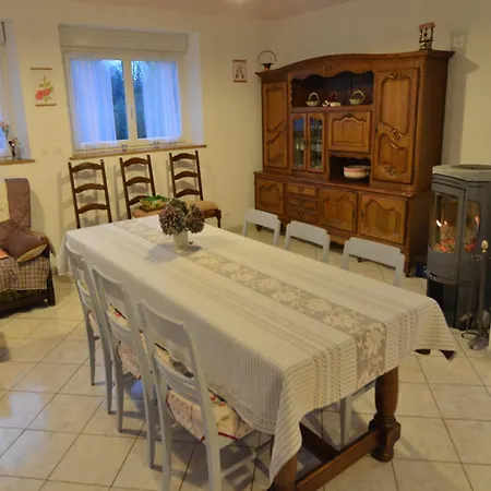 Holiday home Tasteful In With Garden, Cleaning Included *
